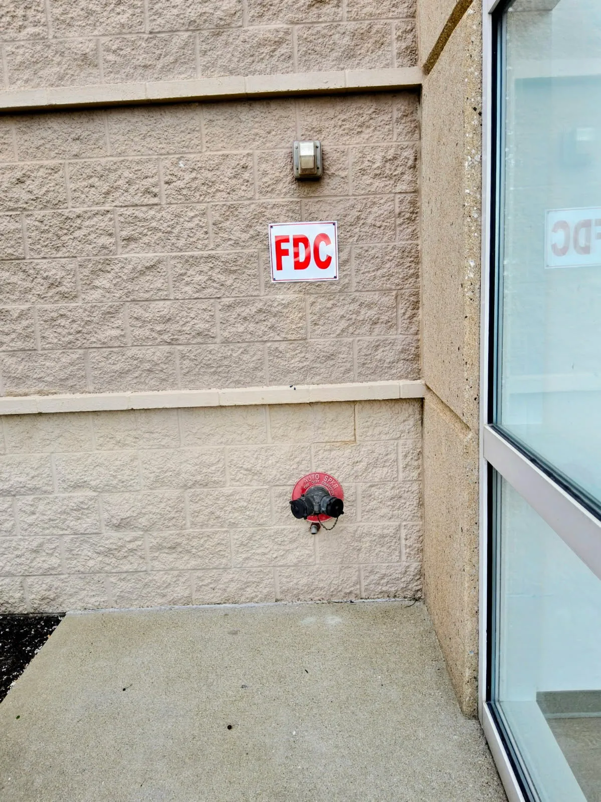 Fire Department Connections: Are You Prepared? Blocked, uncapped, or unmarked FDCs can delay emergency response when seconds matter.